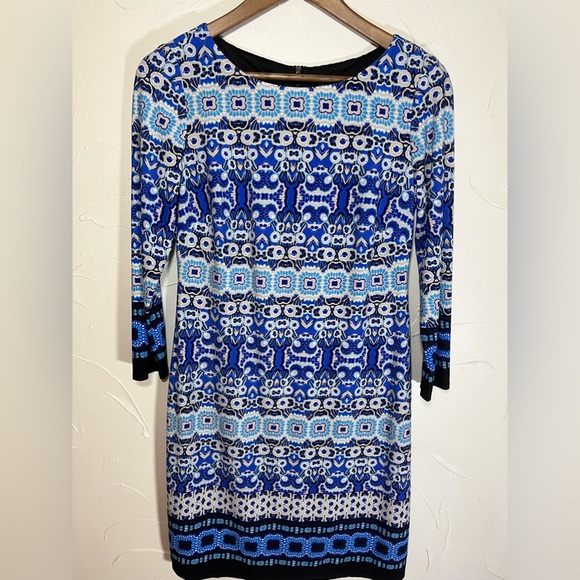 Vince Camuto Blue Medallion Patterned Shift Dress SZ 4 NWOT - Picture 3 of 13